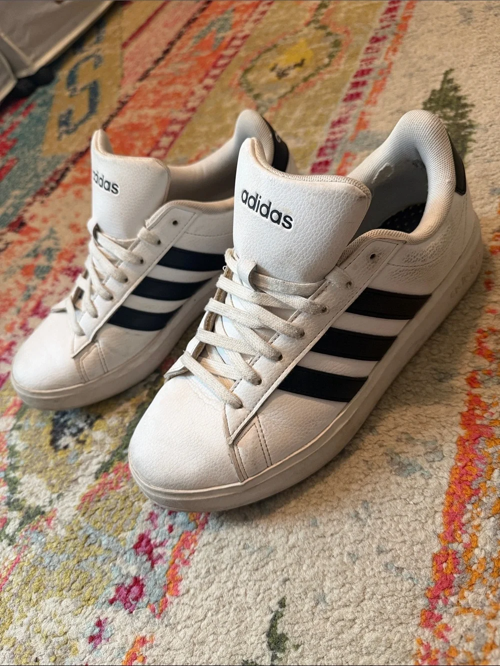 Adidas Women’s Black & White Athletic Sneakers. Size 8
